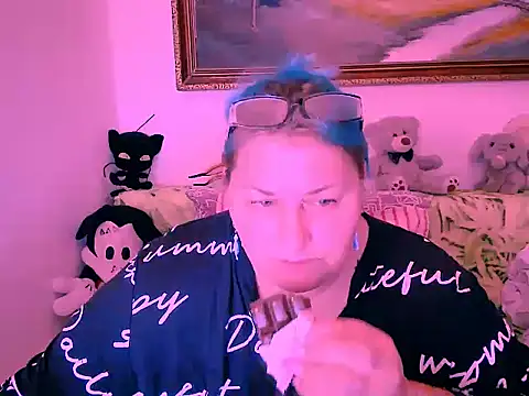 Marryllunax online show from October 21, 2025, 6:29 pm