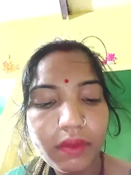 Snapshot of Bhuvi_Bedi chatting on March 3, 2025, 11:14 pm Bhuvi Bedi online show from March 3, 2025, 11:14 pm