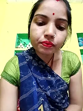 Snapshot of Bhuvi_Bedi chatting on March 6, 2025, 3:57 am Bhuvi Bedi online show from March 6, 2025, 3:57 am