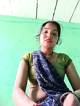 Snapshot of Bhuvi_Bedi chatting on March 2, 2025, 2:04 pm Bhuvi Bedi online show from March 2, 2025, 2:04 pm