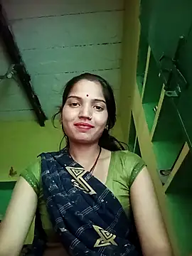 Snapshot of Bhuvi_Bedi chatting on February 15, 2025, 8:33 am Bhuvi Bedi online show from February 15, 2025, 8:33 am