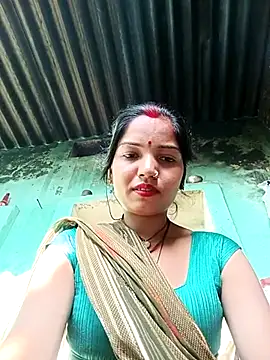 Snapshot of Bhuvi_Bedi chatting on March 11, 2025, 2:53 am Bhuvi Bedi online show from March 11, 2025, 2:53 am