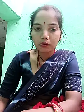 Snapshot of Bhuvi_Bedi chatting on March 10, 2025, 11:23 am Bhuvi Bedi online show from March 10, 2025, 11:23 am