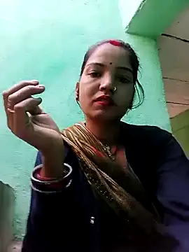 Snapshot of Bhuvi_Bedi chatting on March 3, 2025, 5:05 am Bhuvi Bedi online show from March 3, 2025, 5:05 am