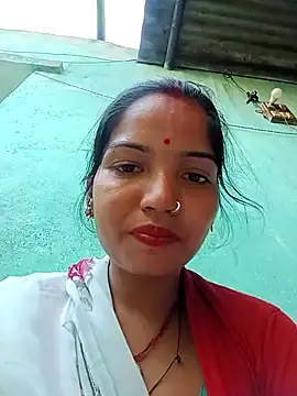 Snapshot of Bhuvi_Bedi chatting on February 16, 2025, 10:54 am Bhuvi Bedi online show from February 16, 2025, 10:54 am