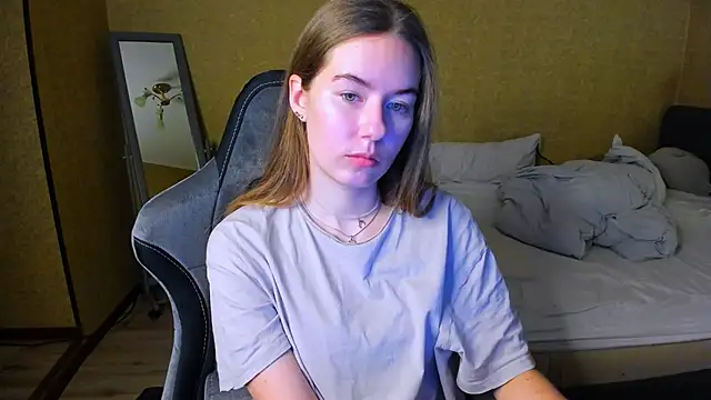 EmilyPaw online show from February 11, 2026, 3:34 pm