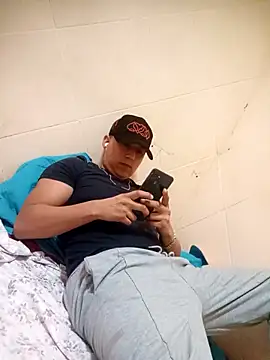 LuisMex1998 online show from March 16, 2026, 6:28 am