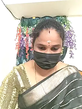 Snapshot of Tamil_Aathira chatting on November 3, 2025, 7:06 pm Tamil Aathira online show from November 3, 2025, 7:06 pm