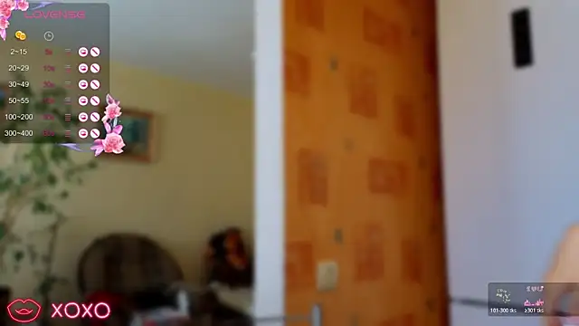 Snapshot of DianaShermy chatting on June 8, 2026, 9:10 am DianaShermy online show from June 8, 2026, 9:10 am