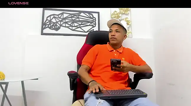 Snapshot of carlos_alber12 chatting on March 8, 2025, 7:20 pm carlos alber12 online show from March 8, 2025, 7:20 pm