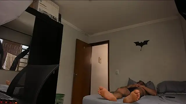 sexyflight online show from February 3, 2025, 7:52 pm