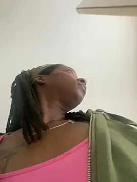 Snapshot of theprettysoles chatting on June 22, 2026, 12:02 pm theprettysoles online show from June 22, 2026, 12:02 pm