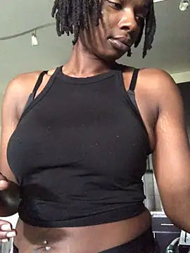 Snapshot of theprettysoles chatting on August 3, 2026, 7:20 pm theprettysoles online show from August 3, 2026, 7:20 pm