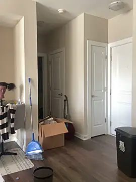 theprettysoles online show from December 21, 2025, 2:41 pm