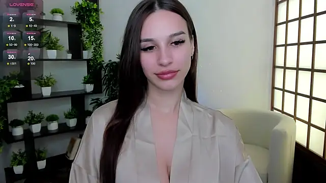 KristineBeauty online show from October 13, 2025, 8:16 am