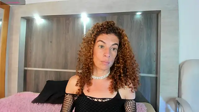 Bryna  online show from January 14, 2026, 4:49 am