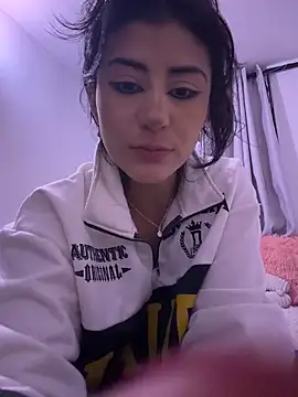 fiorella paris online show from February 14, 2026, 4:34 am