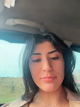 fiorella paris online show from April 15, 2026, 4:44 pm