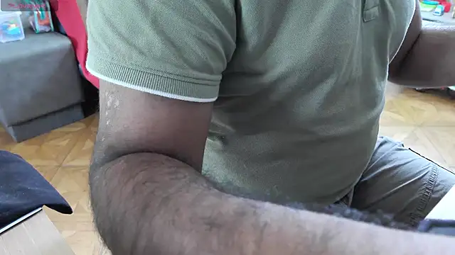 Snapshot of IndienTiger chatting on September 22, 2025, 7:36 am IndienTiger online show from September 22, 2025, 7:36 am