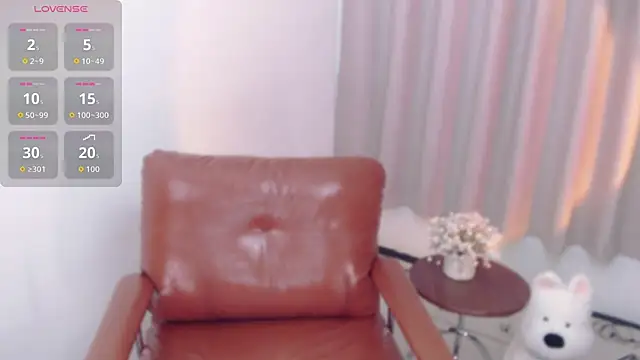 cat-lady-6688 online show from September 18, 2025, 12:08 pm