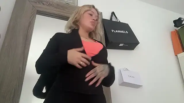 blissdimicco online show from March 11, 2026, 4:12 pm