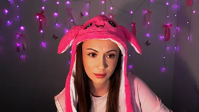 Nikonara Love online show from December 21, 2025, 1:24 pm