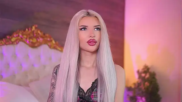 Snapshot of Juicy_Jessye chatting on March 16, 2025, 8:21 pm Juicy Jessye online show from March 16, 2025, 8:21 pm