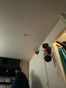 jonathan1424 online show from January 22, 2025, 2:14 pm