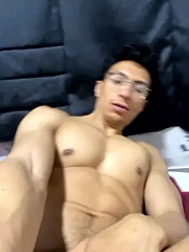 Snapshot of ApoloCruz chatting on January 16, 2026, 5:55 am ApoloCruz online show from January 16, 2026, 5:55 am