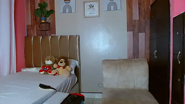 electrabrowns online show from October 10, 2025, 12:33 am