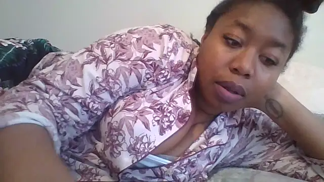 angeliquebelcali online show from February 23, 2025, 6:12 pm