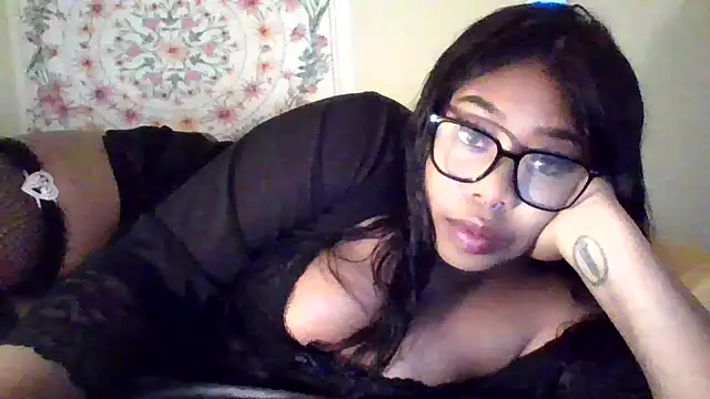 Snapshot of angeliquebelcali chatting on October 19, 2025, 5:16 pm angeliquebelcali online show from October 19, 2025, 5:16 pm