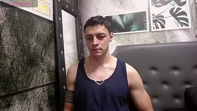 Snapshot of Frank_Millers chatting on February 28, 2025, 7:03 pm Frank Millers online show from February 28, 2025, 7:03 pm