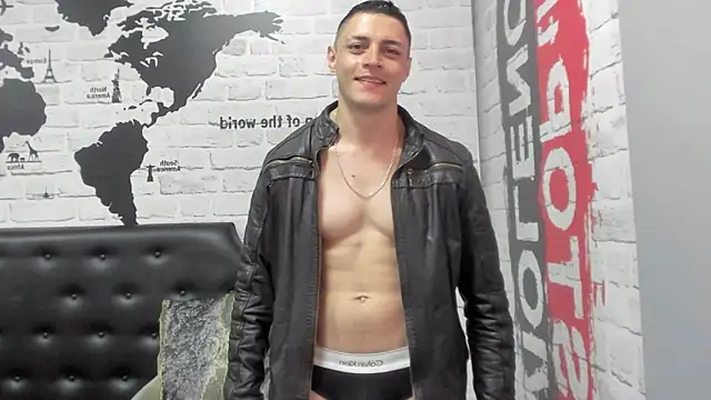 Snapshot of Frank_Millers chatting on January 17, 2026, 1:20 am Frank Millers online show from January 17, 2026, 1:20 am