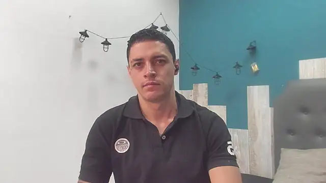 Frank Millers online show from November 10, 2025, 7:52 pm