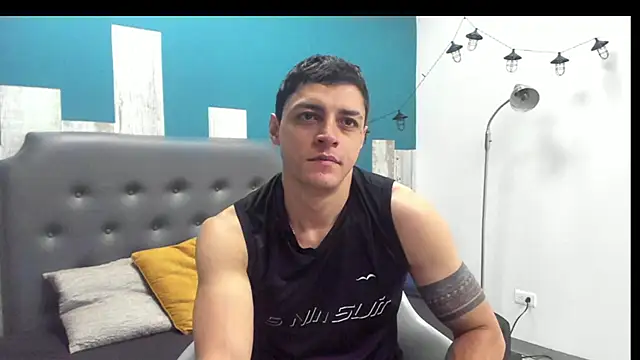 Snapshot of Frank_Millers chatting on September 24, 2025, 5:52 pm Frank Millers online show from September 24, 2025, 5:52 pm