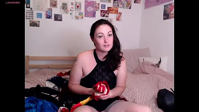 AdorahB3ll3 online show from November 5, 2025, 8:45 pm