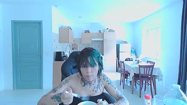 serena  vedette online show from January 27, 2025, 12:05 pm