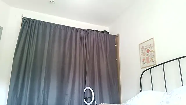 serena  vedette online show from April 6, 2026, 11:00 am