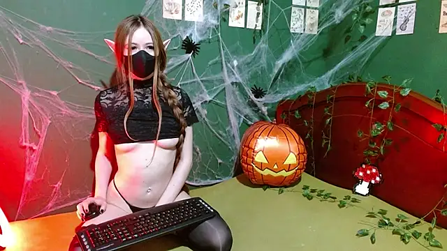 winter elf  online show from October 9, 2025, 3:40 am