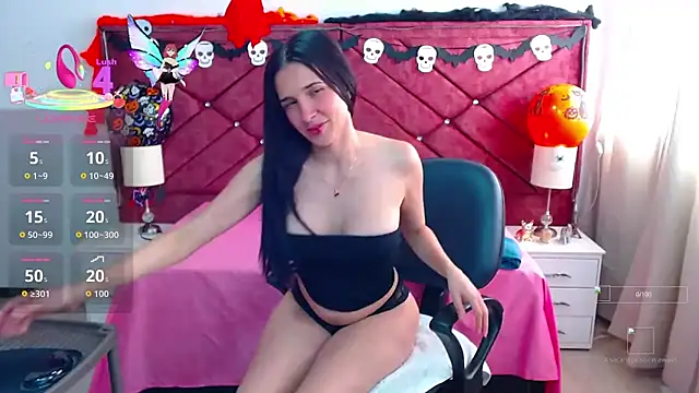 victoria adams07 online show from October 3, 2025, 7:48 pm