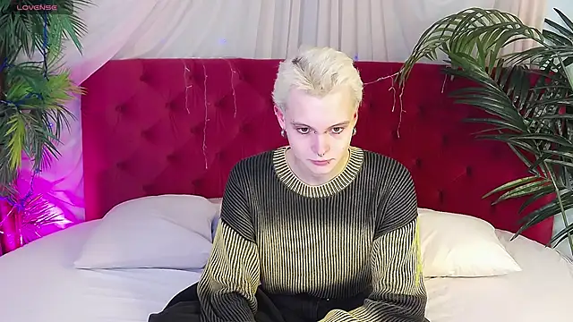 DemianEnglen online show from February 1, 2025, 8:37 pm