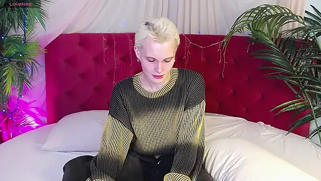 DemianEnglen online show from February 1, 2025, 11:37 pm