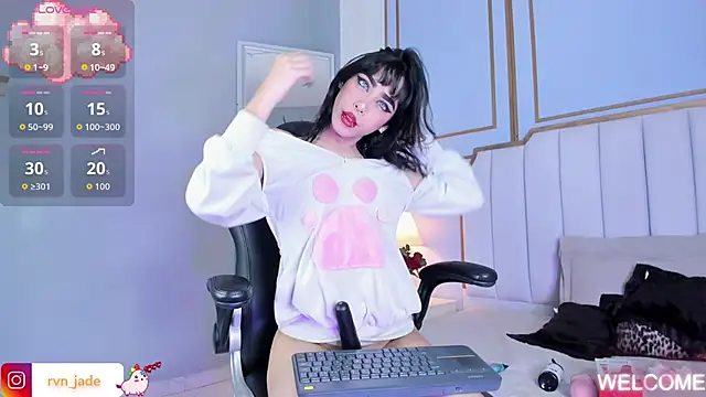 Snapshot of Raven_jade_ chatting on September 24, 2025, 3:35 am Raven jade online show from September 24, 2025, 3:35 am