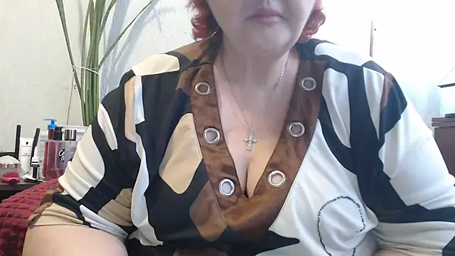 DeniseeRosea online show from April 6, 2026, 7:53 am