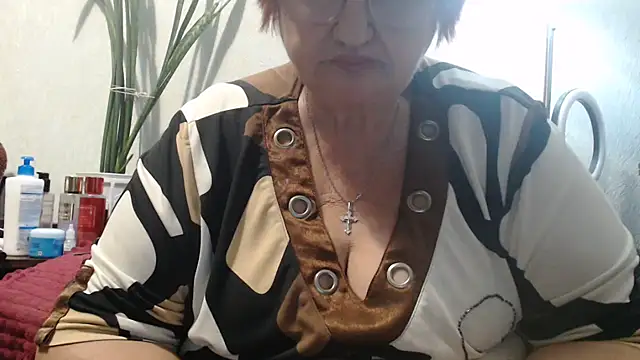 Snapshot of DeniseeRosea chatting on October 14, 2025, 6:52 pm DeniseeRosea online show from October 14, 2025, 6:52 pm