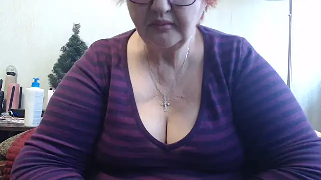 Snapshot of DeniseeRosea chatting on March 21, 2025, 7:33 am DeniseeRosea online show from March 21, 2025, 7:33 am