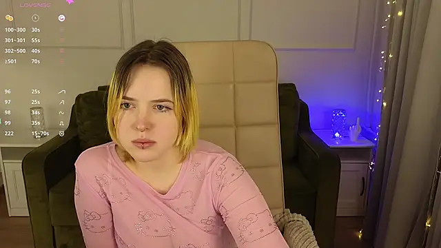 Manic pixie  online show from February 7, 2025, 1:53 pm