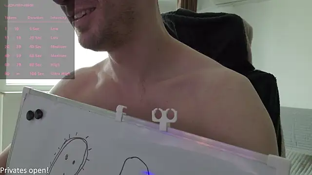 Snapshot of Moonsire1 chatting on February 7, 2026, 10:45 am Moonsire1 online show from February 7, 2026, 10:45 am