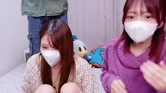 NA-KAREN-V8 online show from December 2, 2025, 1:57 pm